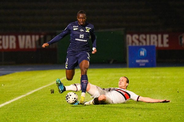 杠杆配资论坛官网 法媒：美因茨、科隆、沙尔克有意法丙第戎的22岁边卫迪亚洛